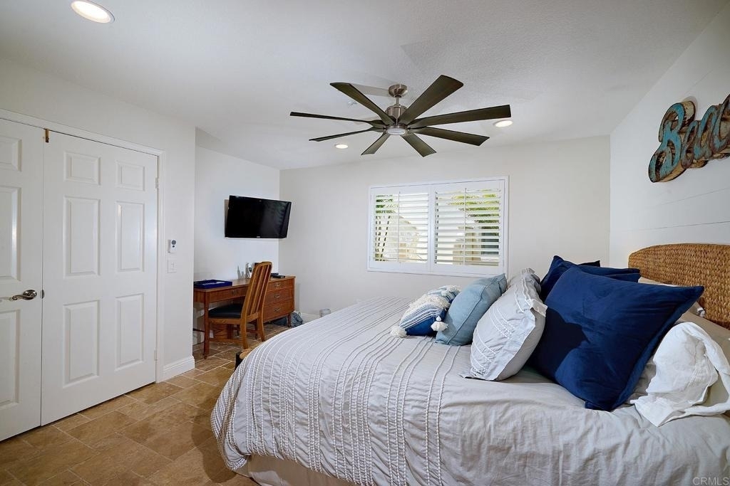 600 N The Strand - Photo 7