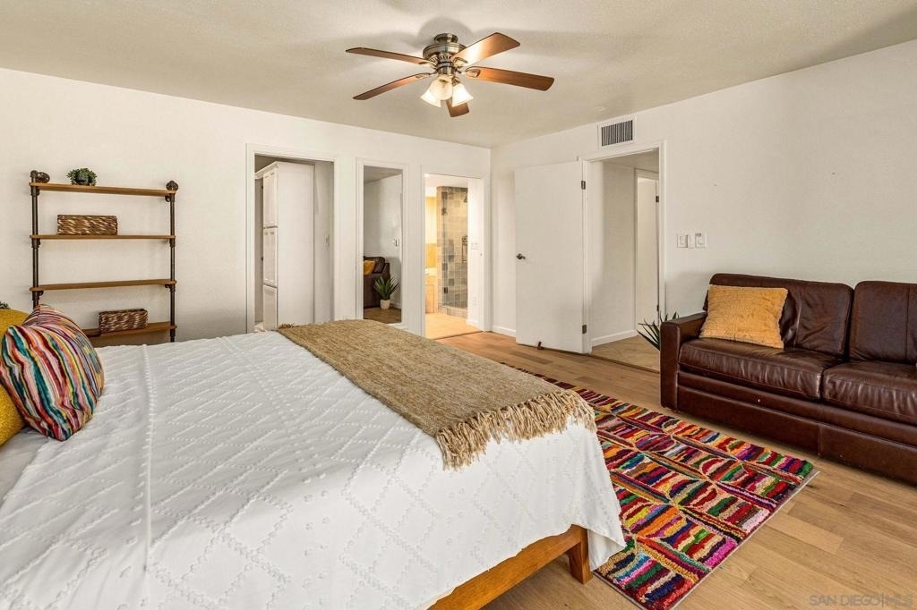 2420 Torrey Pines Rd - Photo 16