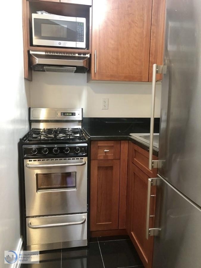 E 46th St./ 2nd ave - Photo 1