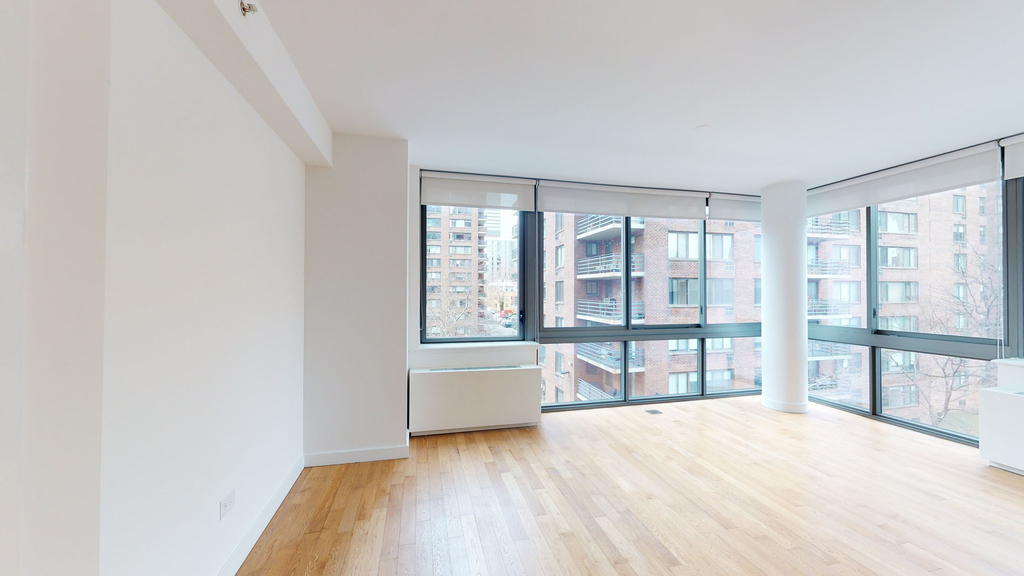 808 Columbus Ave - Photo 1