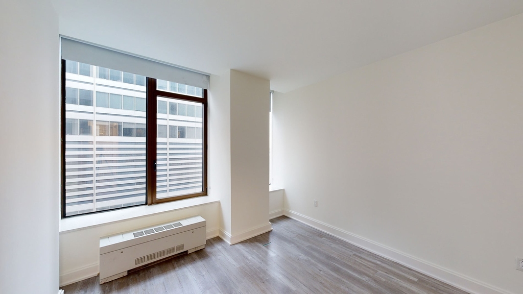 10 Hanover Square - Photo 3