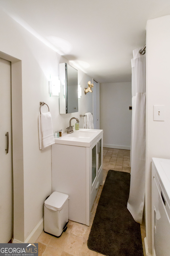 524 Seminole Avenue Ne - Photo 58