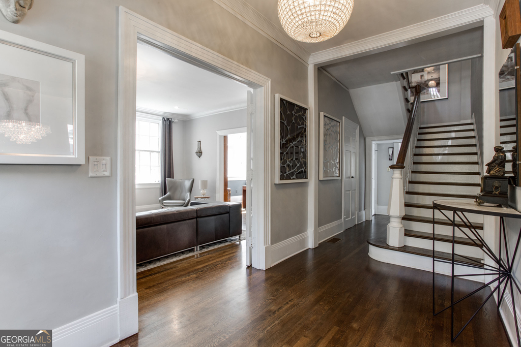 524 Seminole Avenue Ne - Photo 8