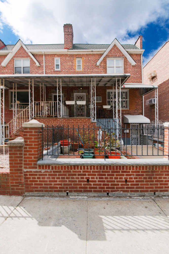 31-56 31st Street - Photo 6