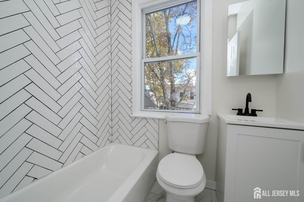 775 Central Place - Photo 10