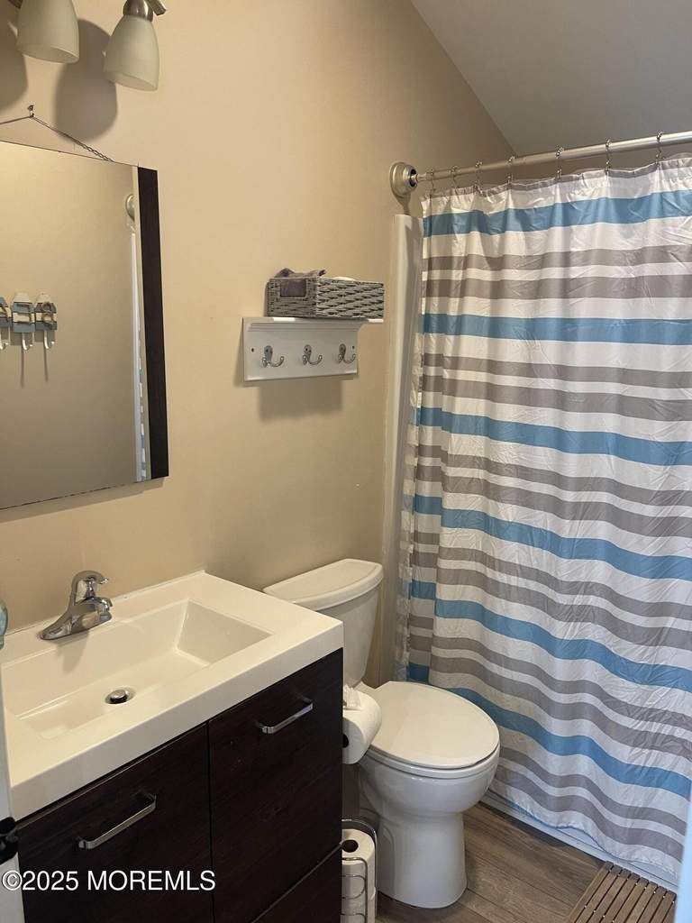 241 Hiering Avenue - Photo 15