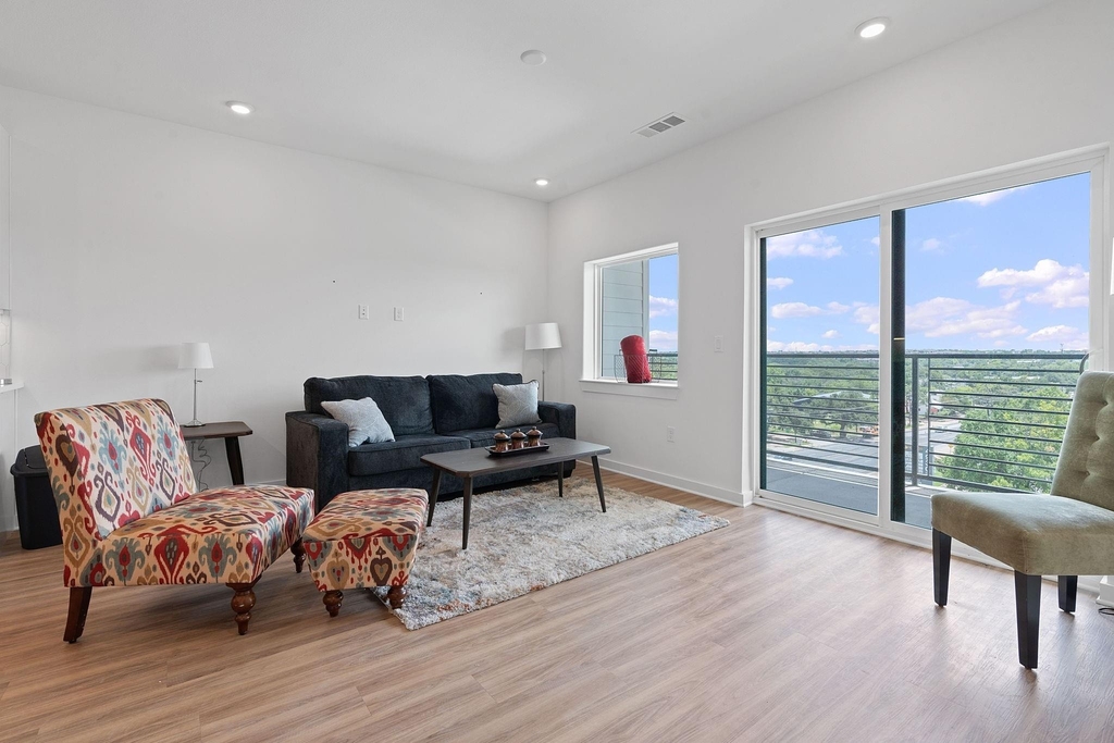 4802 S Congress Ave - Photo 12