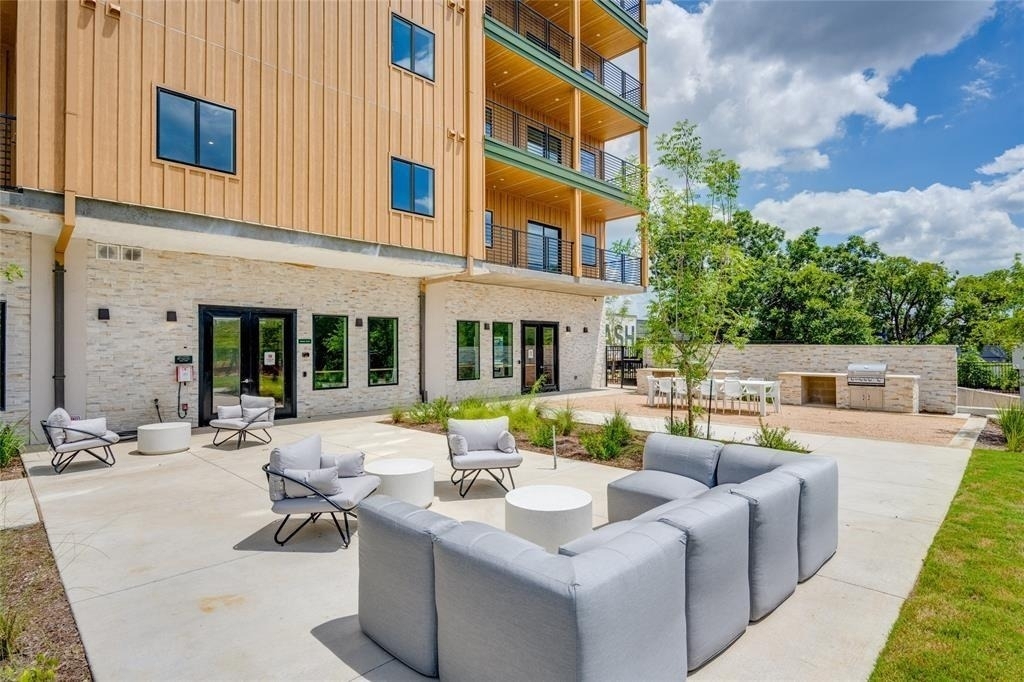 4802 S Congress Ave - Photo 5
