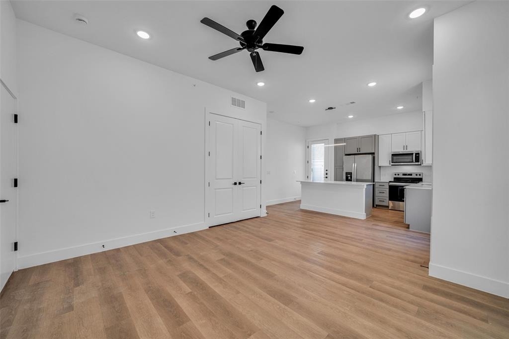 1601-308 Mustang Drive - Photo 4