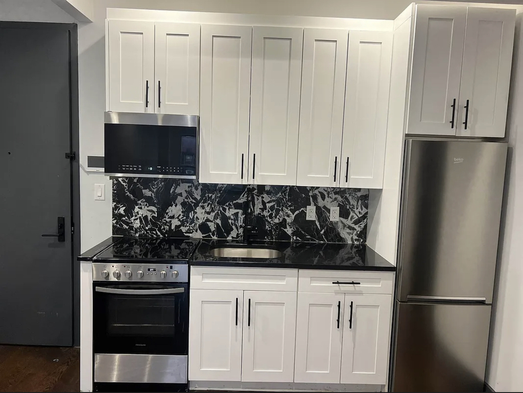 2109 Regent Place - Photo 9