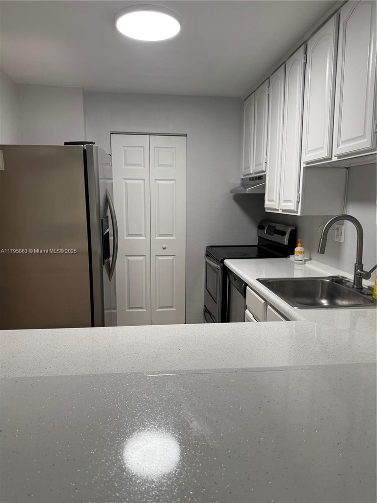 8051 S Colony Cir S - Photo 6