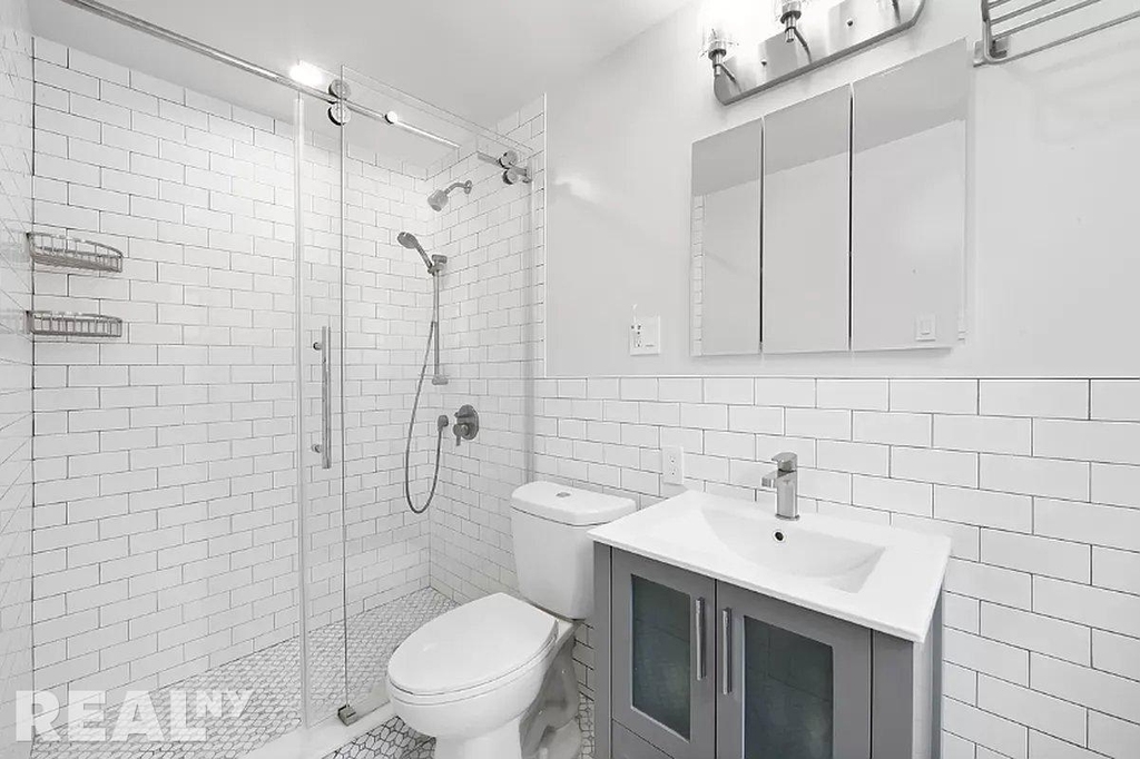 56 Jane Street - Photo 3