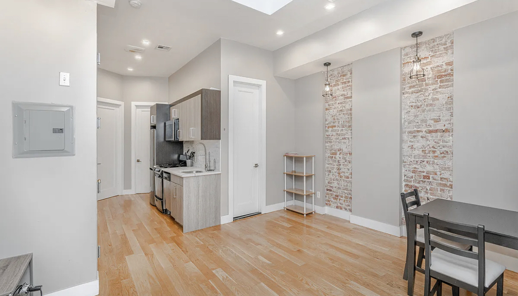 306 Linden Street - Photo 9