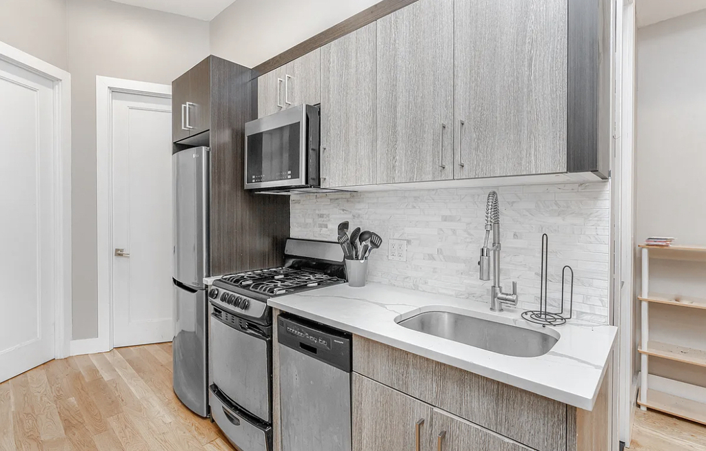 306 Linden Street - Photo 12