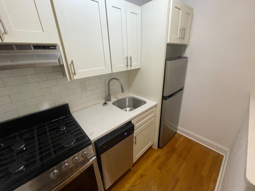 75-5 113th Street - Photo 5