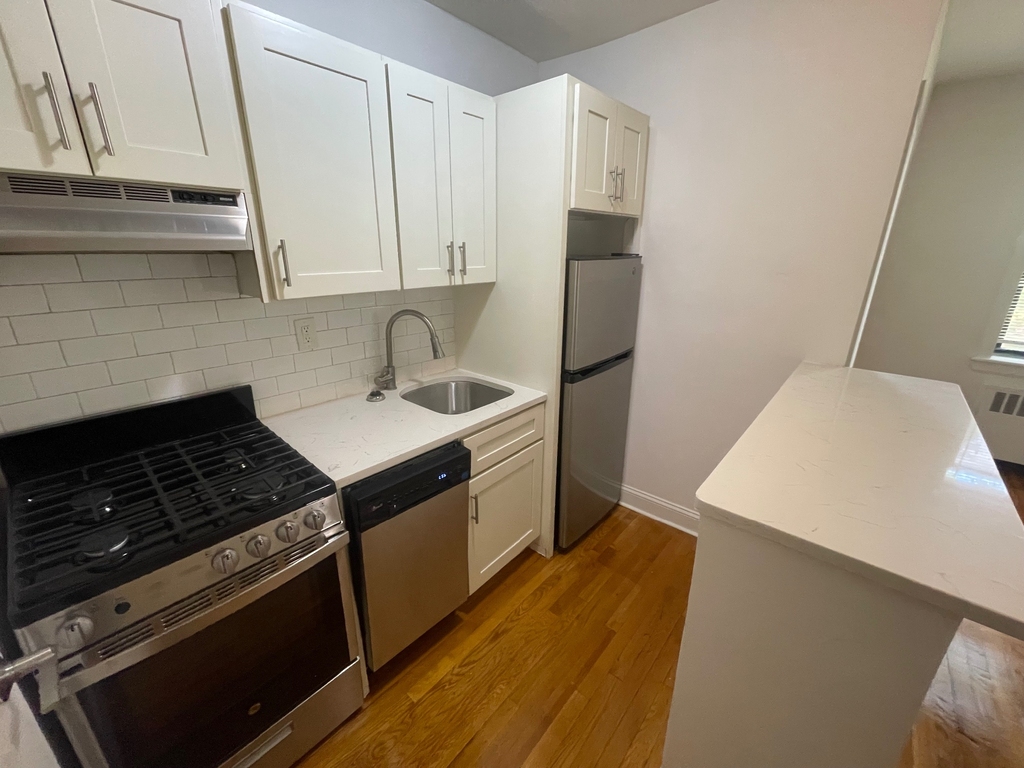 75-5 113th Street - Photo 4