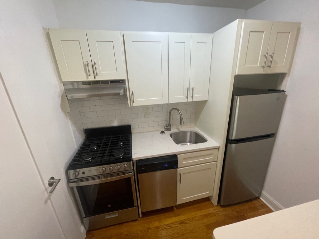 75-5 113th Street - Photo 2