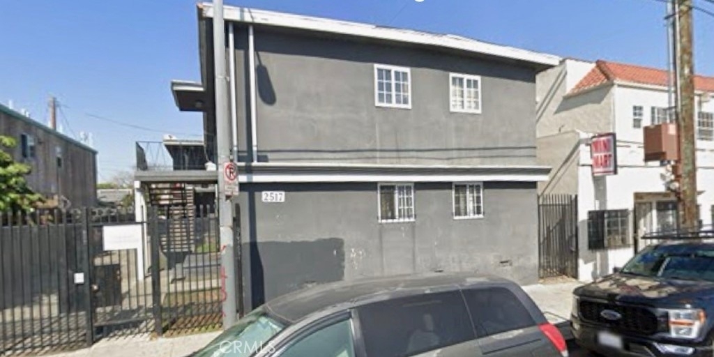 2517 W 54th Street - Photo 0