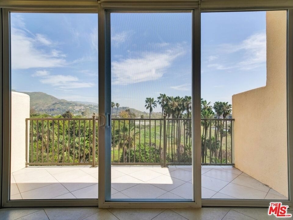 23901 Civic Center Way - Photo 21