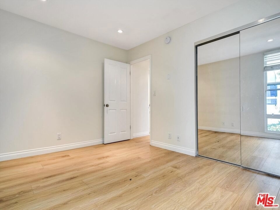 23901 Civic Center Way - Photo 28