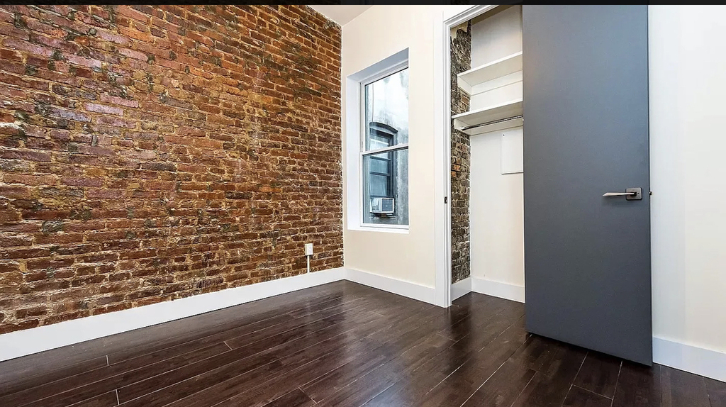 18-68 Madison Street - Photo 3