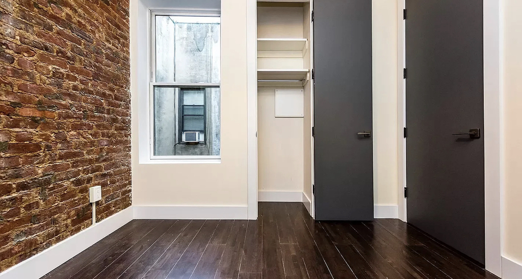 18-68 Madison Street - Photo 6
