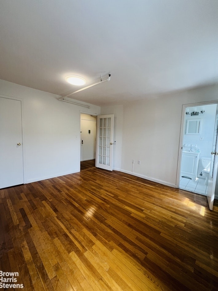 720 St Nicholas Avenue - Photo 4