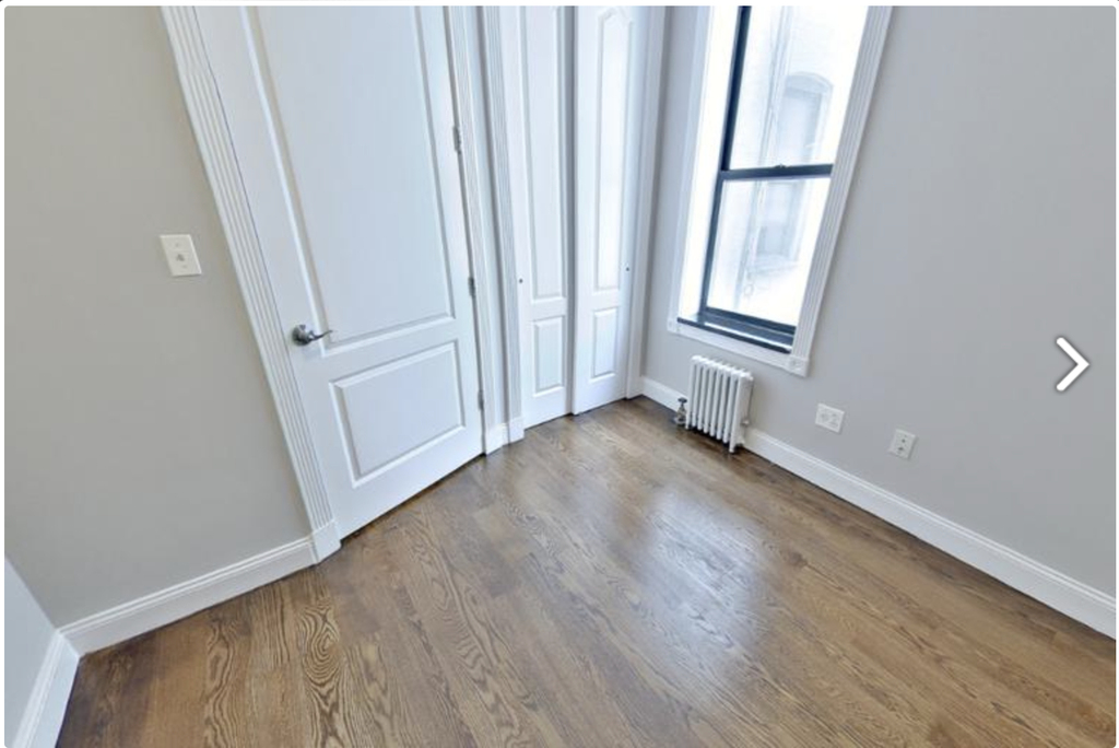 East 100th Street - Photo 2