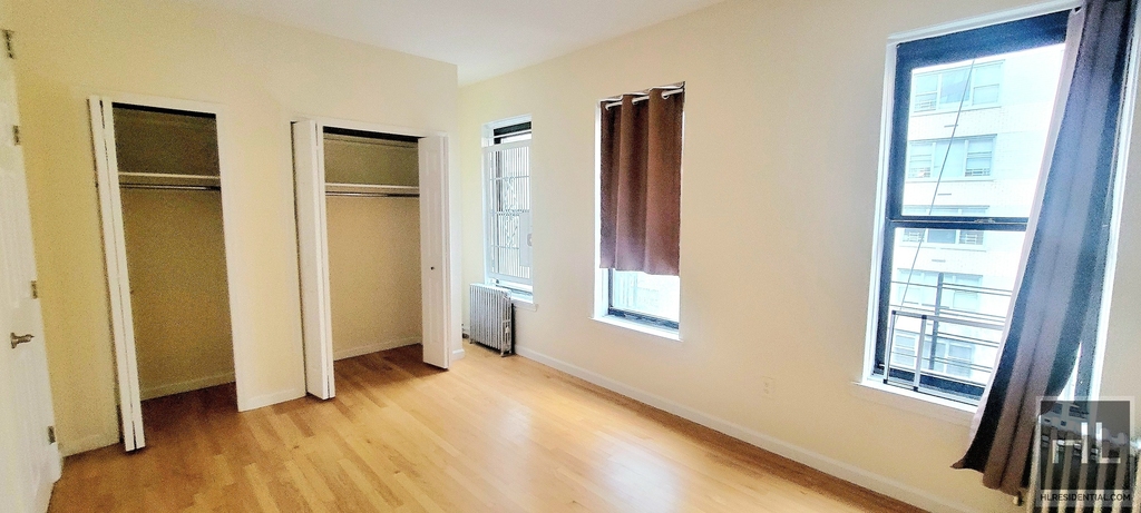 East 80 Street - Photo 3