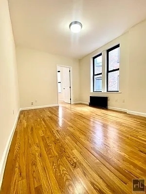 East 80th Street - Photo 3