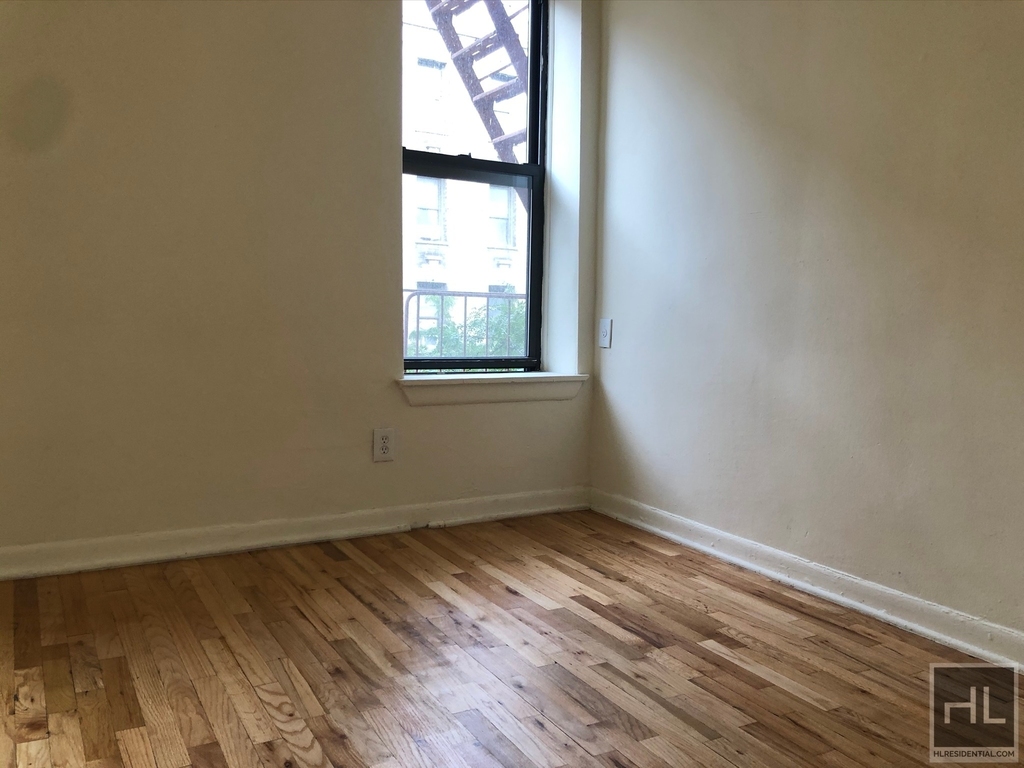 West 84th Street - Photo 3