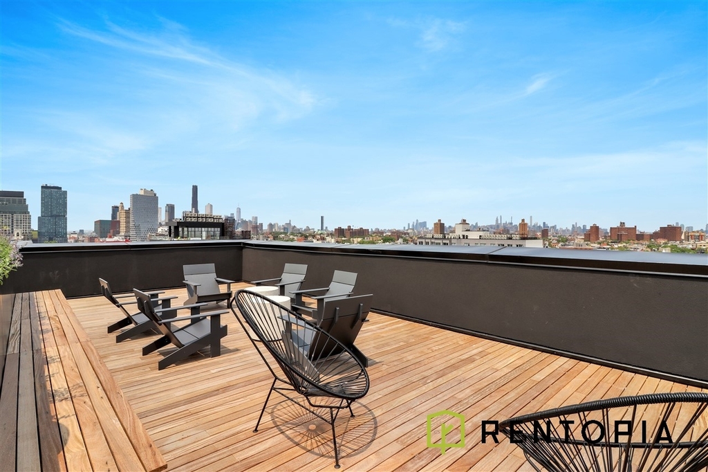 1010 Pacific Street - Photo 5