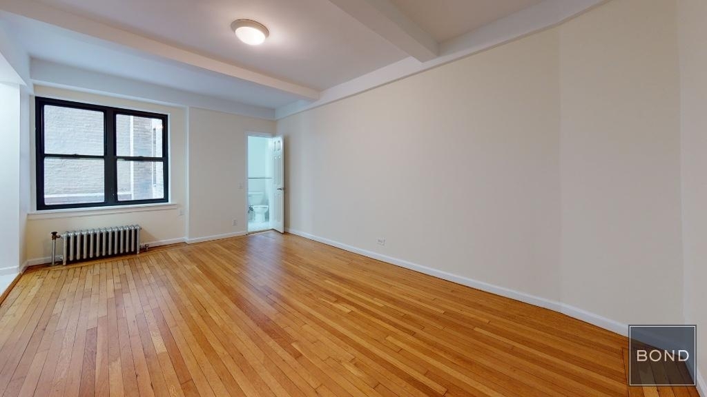 850 Amsterdam Avenue - Photo 1
