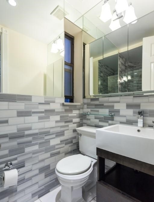 309 East 8th Street - Photo 4
