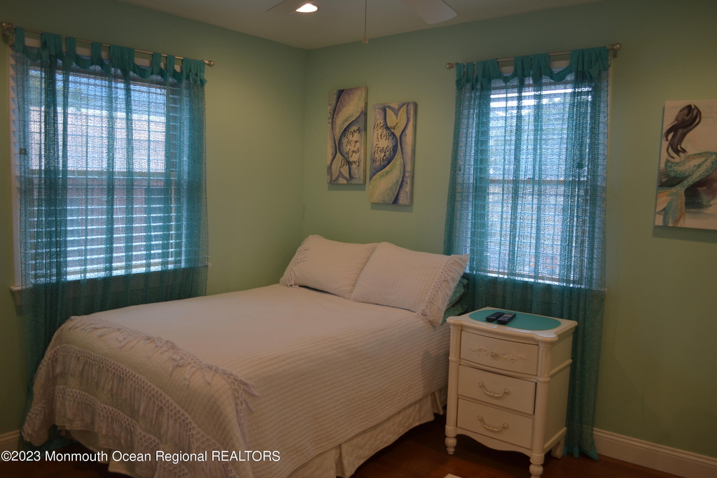 11 3rd Avenue - Photo 18