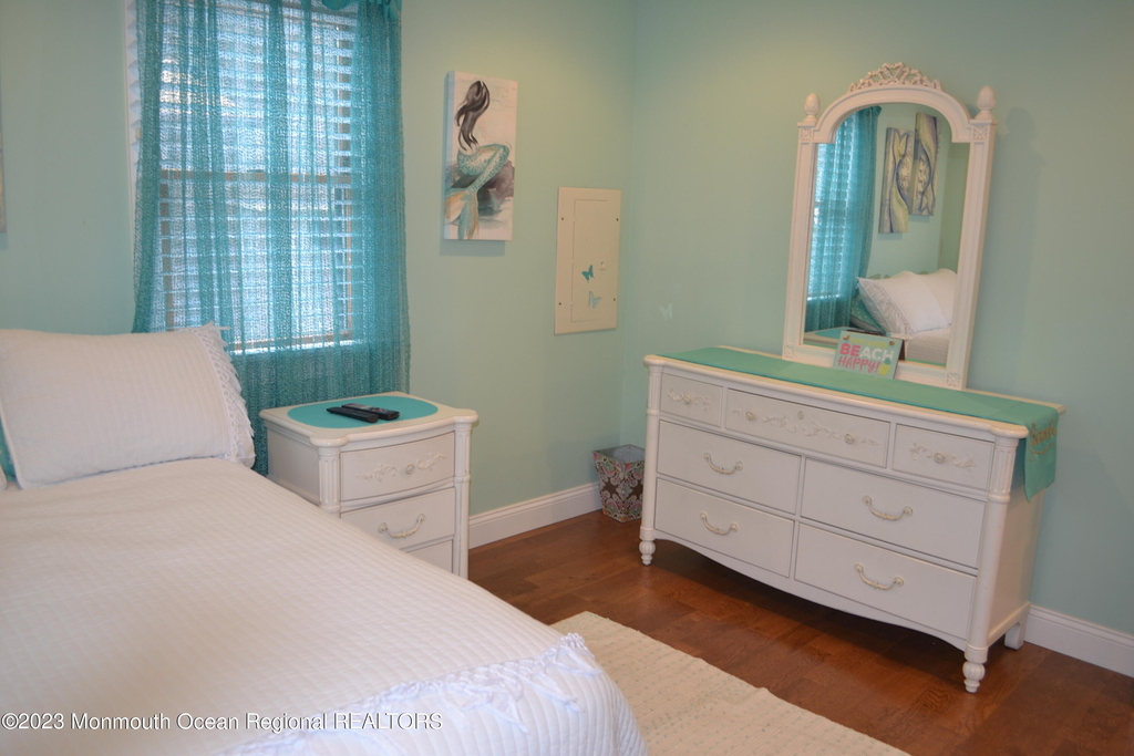 11 3rd Avenue - Photo 19