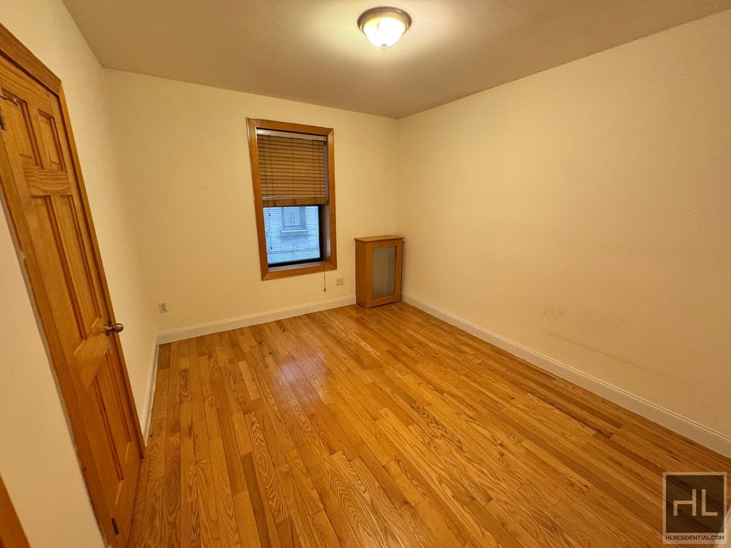 Ft Washington Avenue - Photo 2