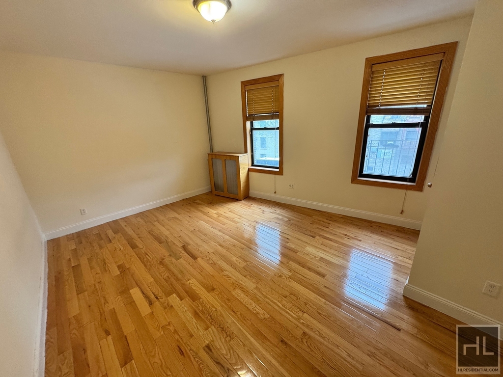 Ft Washington Avenue - Photo 7