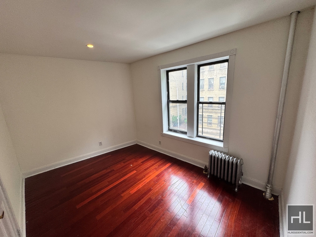 Magaw Place - Photo 1