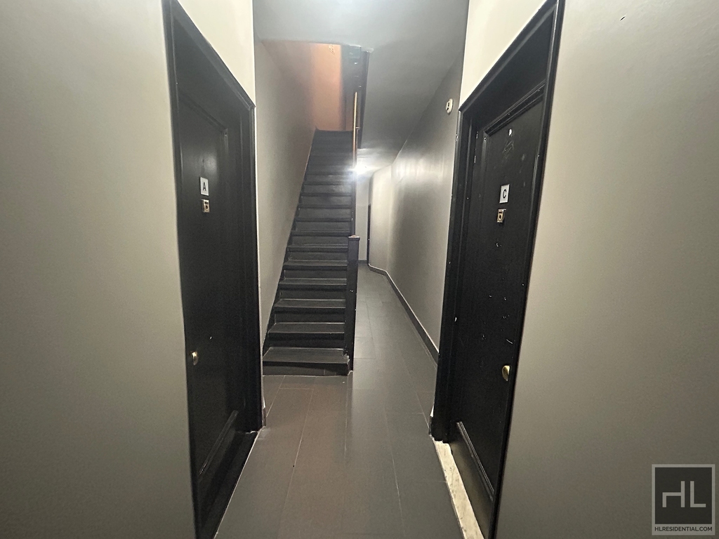East 89 St - Photo 6