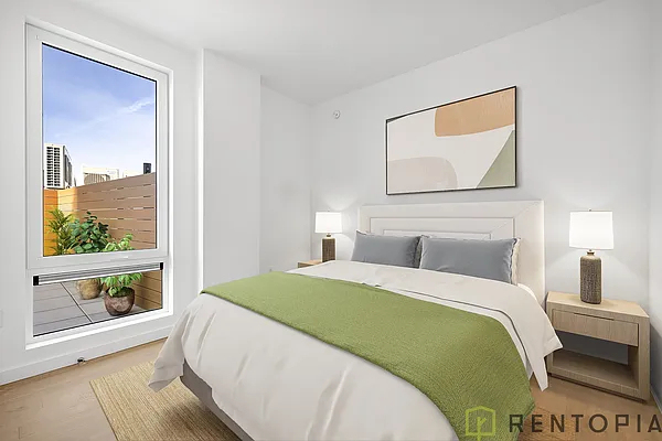 210 Greenpoint Avenue - Photo 3