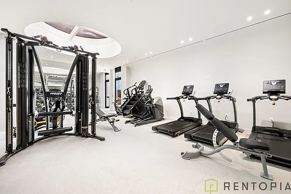 210 Greenpoint Avenue - Photo 8