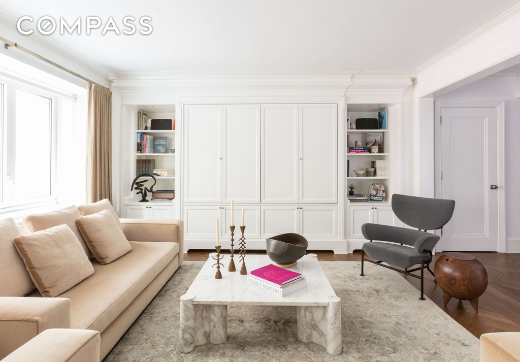 530 Park Avenue - Photo 1