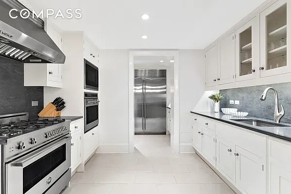 530 Park Avenue - Photo 13