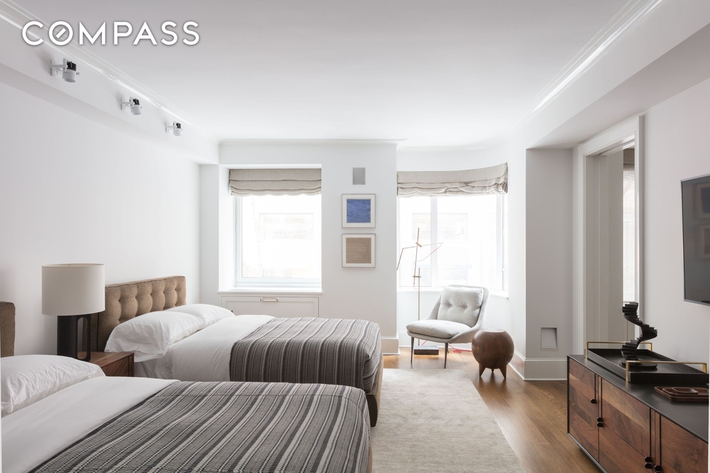 530 Park Avenue - Photo 7