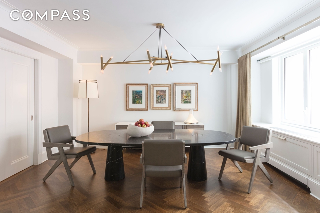 530 Park Avenue - Photo 0