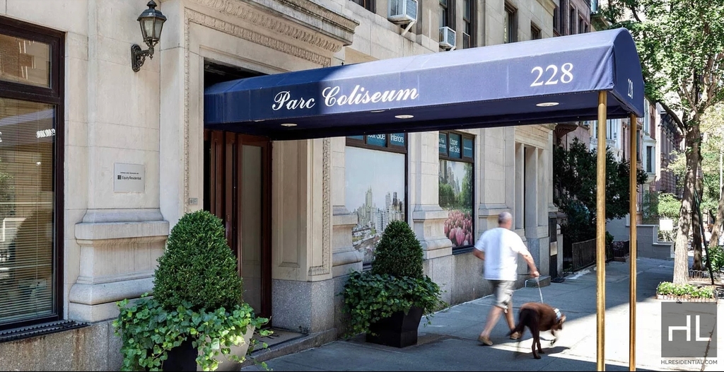 West 71st Street - Photo 6