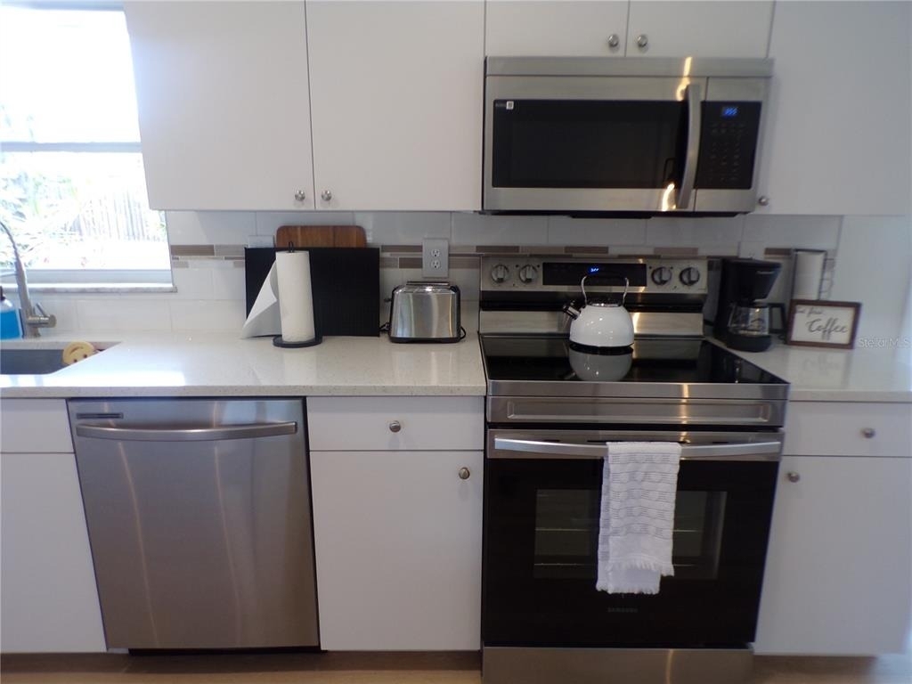 1148 Salina Avenue - Photo 3