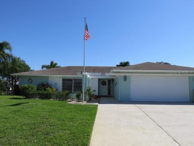 7207 15th Avenue Drive W - Photo 1