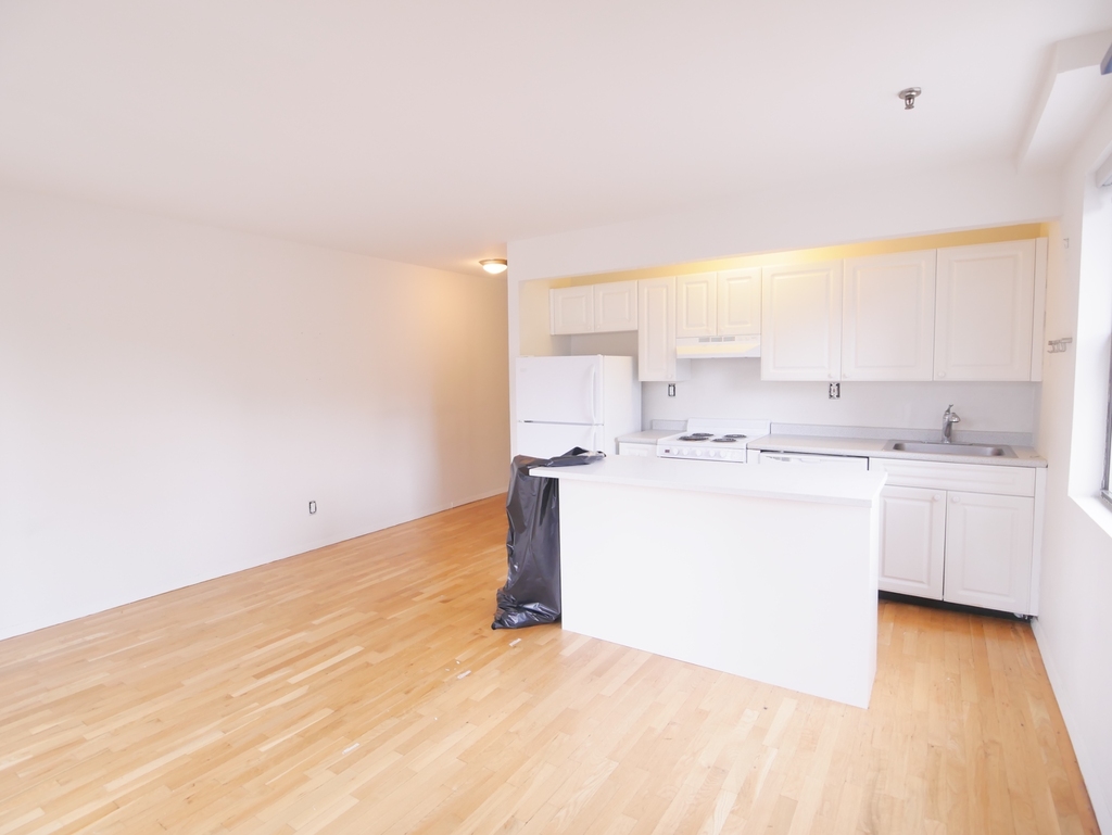 105 Lexington Avenue - Photo 8